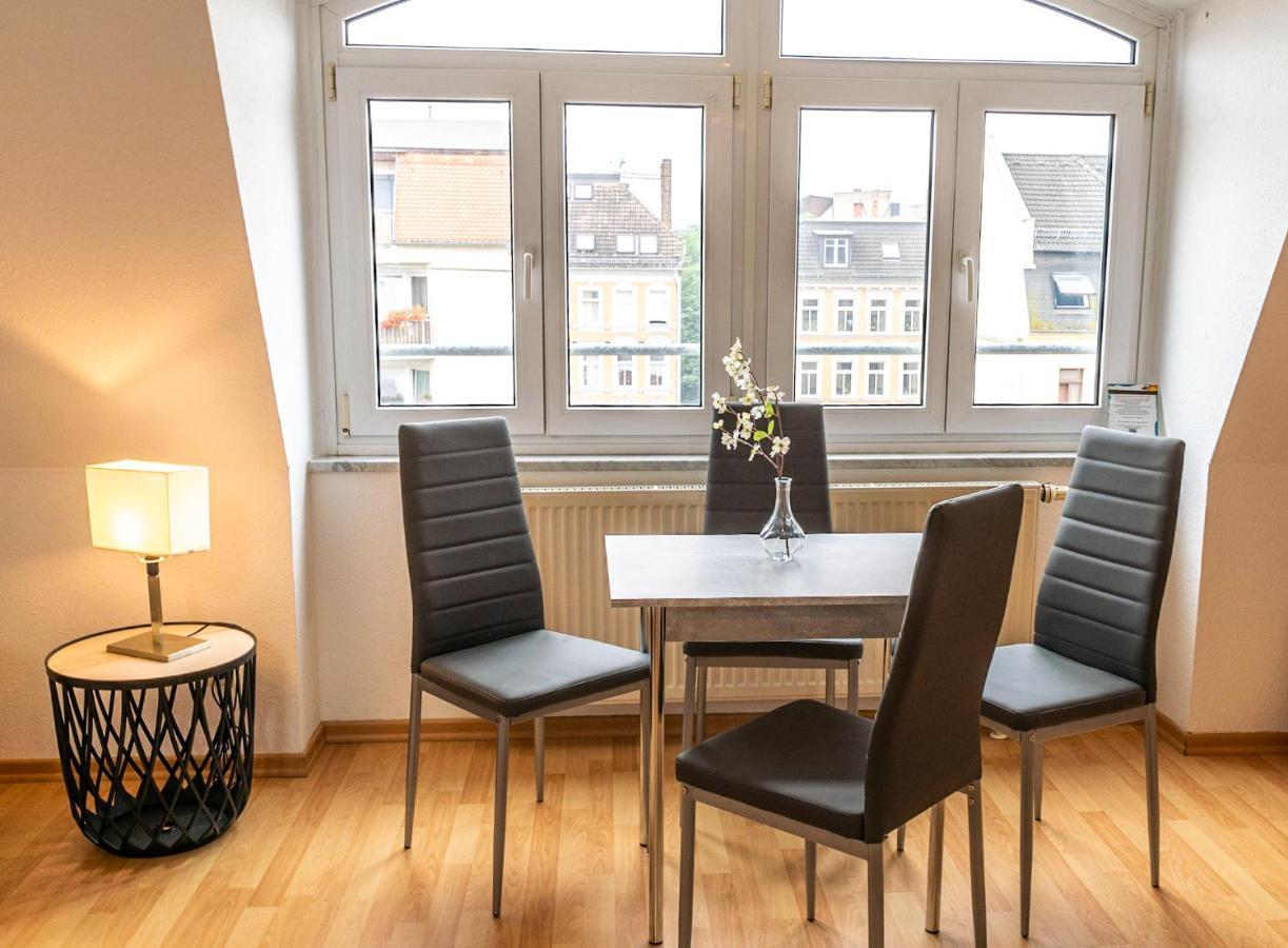 Blue Chili 99 - Grosszuegiges Loft Wlan Boxspringbett Bis 4 Pers Apartman Lipcse Kültér fotó